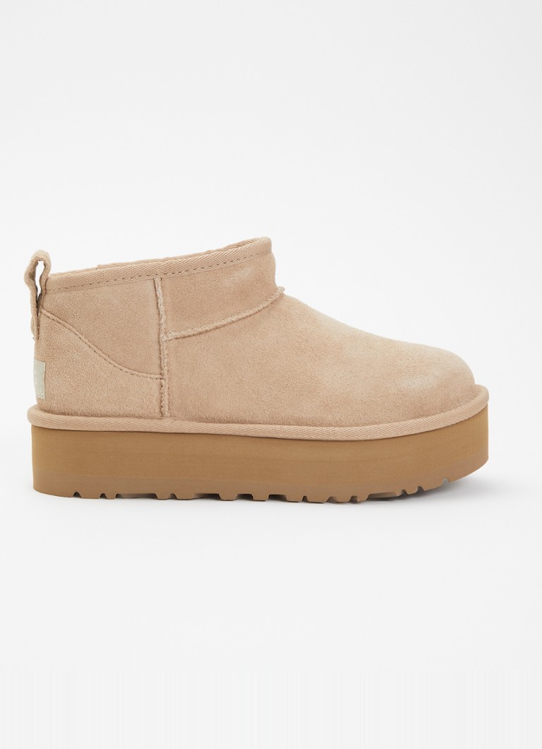 UGG Jongens Classic Ultra Mini Platform enkellaarsje van suède in de kleur Khaki, maat: 31
