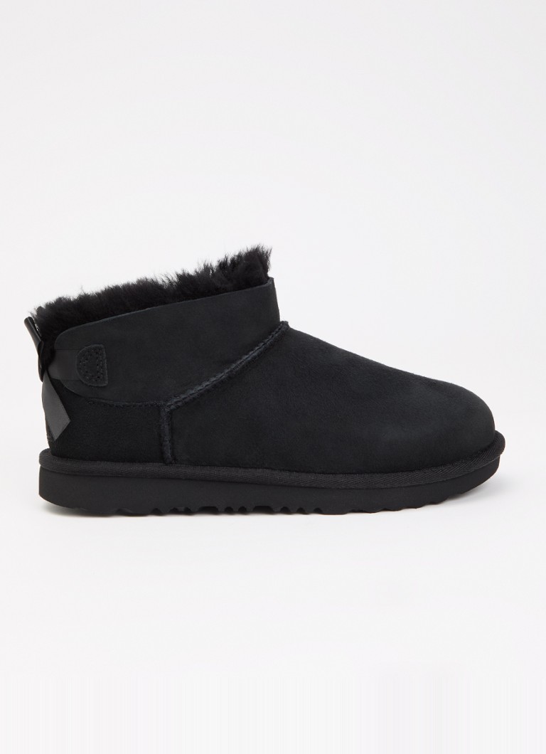UGG Meisjes K Ultra Mini Bailey enkellaarsje van suède met strikdetail in de kleur Zwart, maat: 31