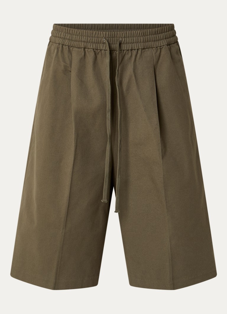 Fear of God Essentials Heren Twill straight fit korte broek met steekzakken in de kleur Bronsgroen, maat: S