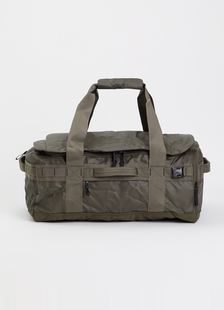 The North Face Base Camp Voyager 42L weekendtas met 15 inch laptopvak Legergroen - Deal