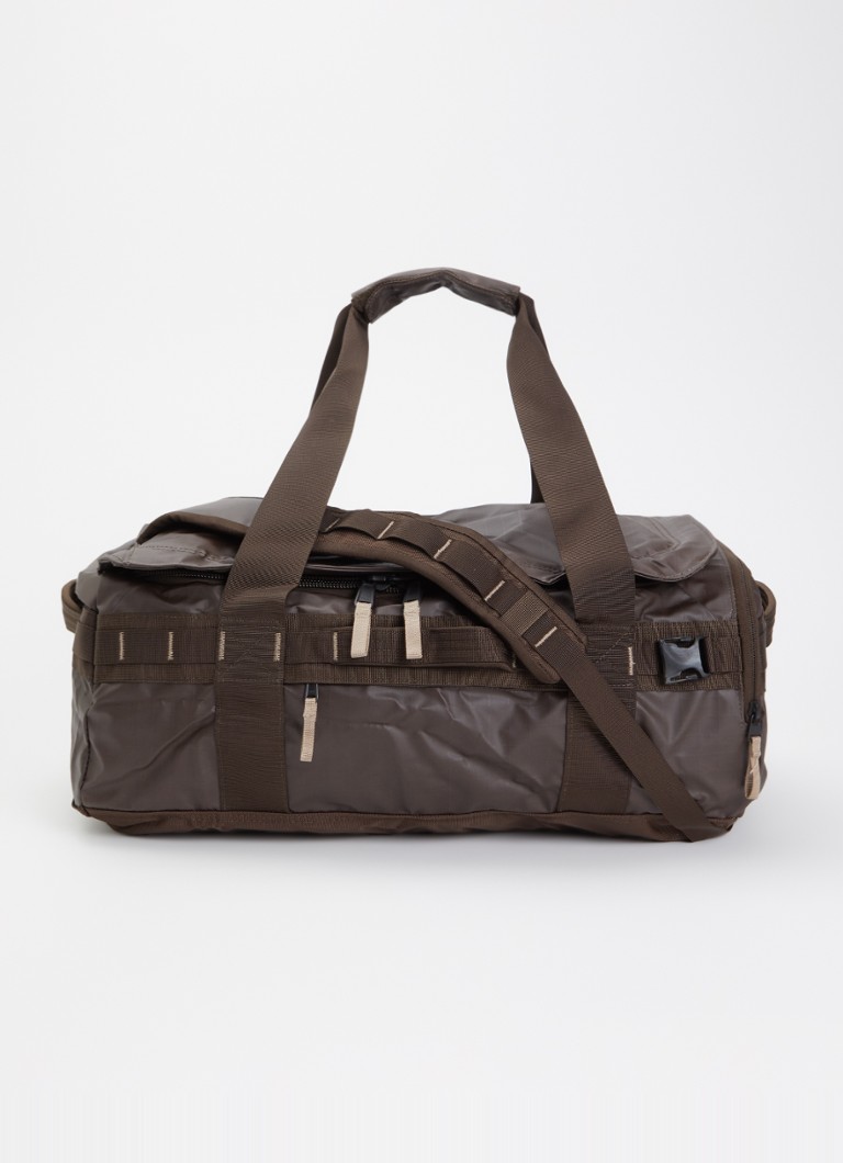 The North Face Base Camp Voyager 42L weekendtas met 15 inch laptopvak Donkerbruin - Deal