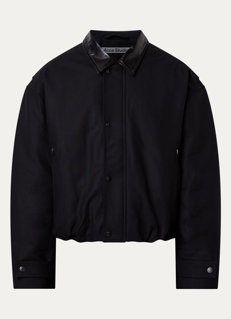 Acne Studios Heren Opado gewatteerde bomberjack met steekzakken in de kleur Zwart, maat: 54