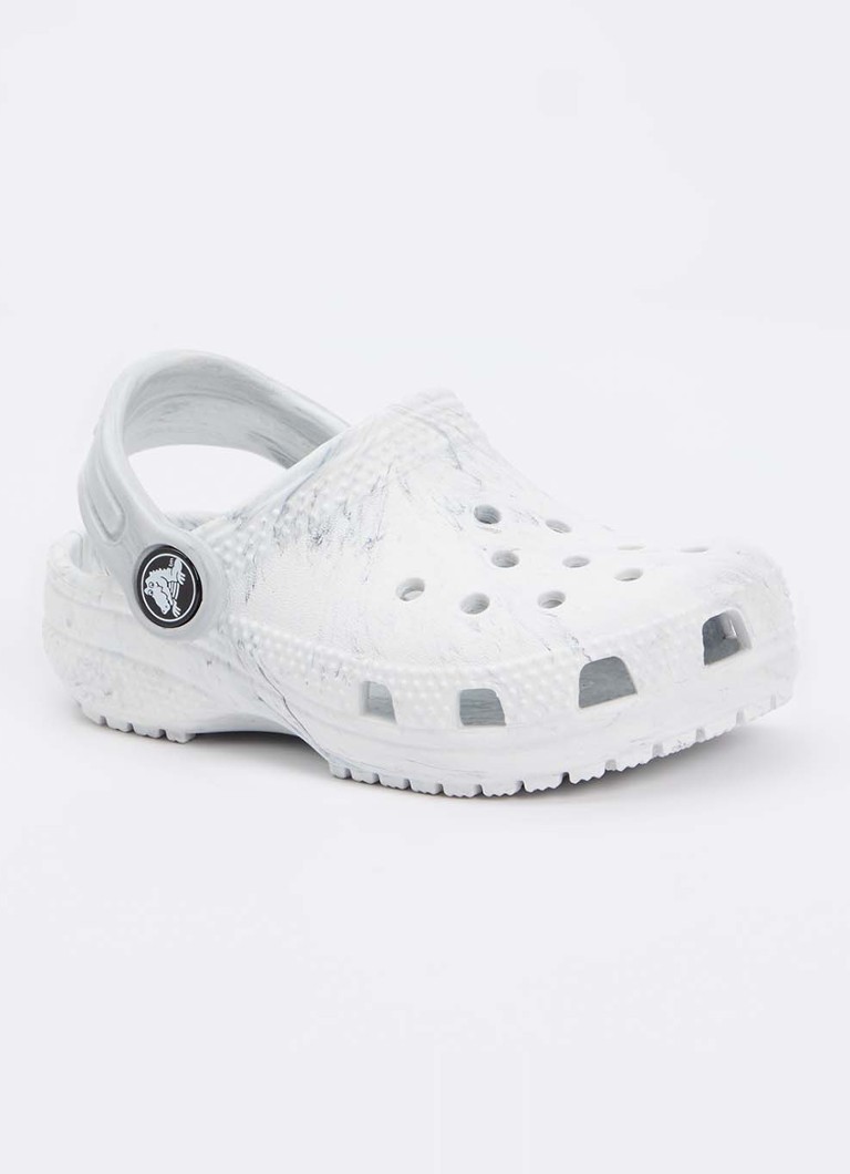 Crocs Jongens Classic Marbled Clog instapper in de kleur Lichtgrijs, maat: 24/25