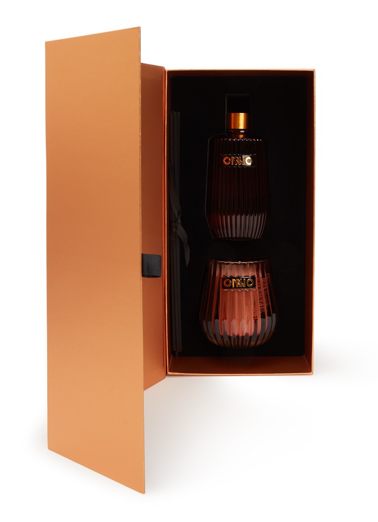 Onno Precious Oud geurstokjes en geurkaars in giftbox Bordeauxrood - Deal