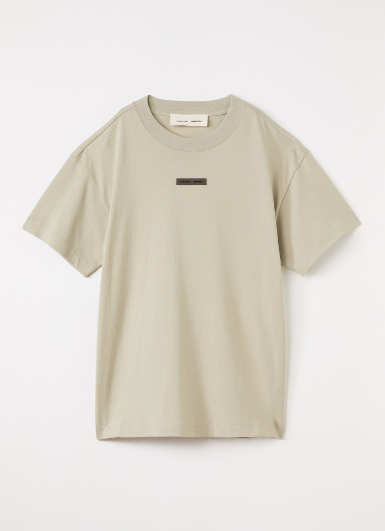 Fear of God Essentials Jongens T-shirt met logo in de kleur Khaki, maat: 4/5 = 110