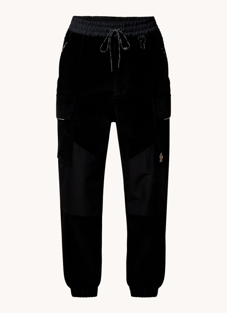 Moncler Heren Tapered fit cargobroek met logoborduring in de kleur Zwart, maat: M
