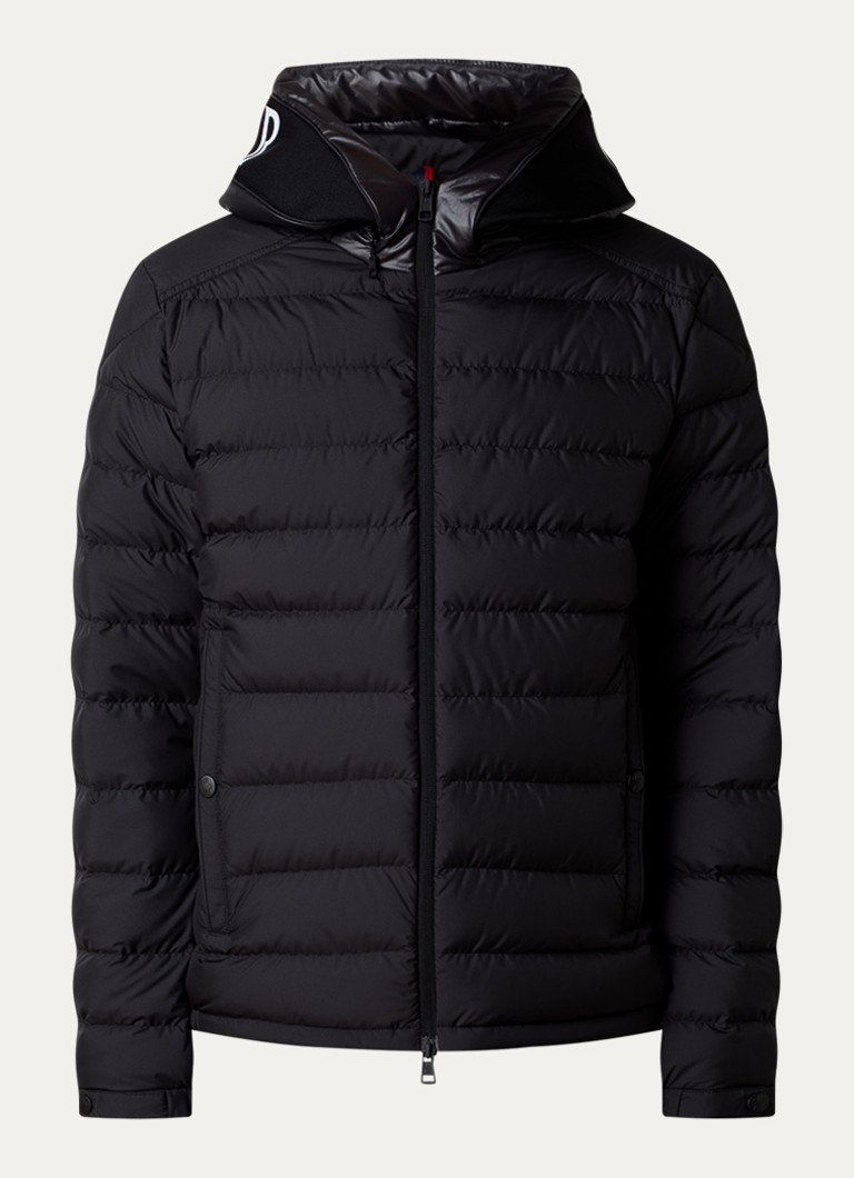 Moncler Heren Chevrerie gewatteerd jack met donsvulling in de kleur Zwart, maat: 3/L
