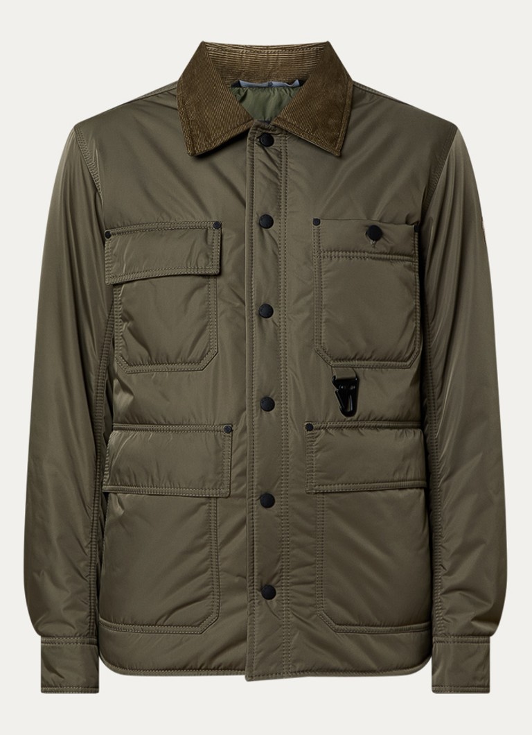 Moncler Heren Waterton gewatteerd jack met donsvulling en klepzakken in de kleur Legergroen, maat: 2/M