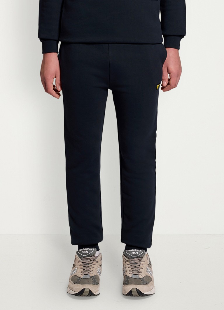 Lyle & Scott Jongens Tapered fit joggingbroek met logoborduring in de kleur Donkerblauw, maat: 15-16J=176