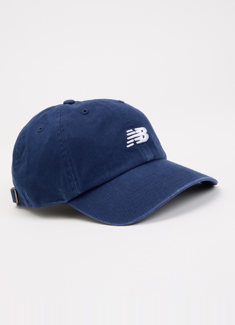 New Balance Heren Pet met logoborduring in de kleur Donkerblauw, maat: OS