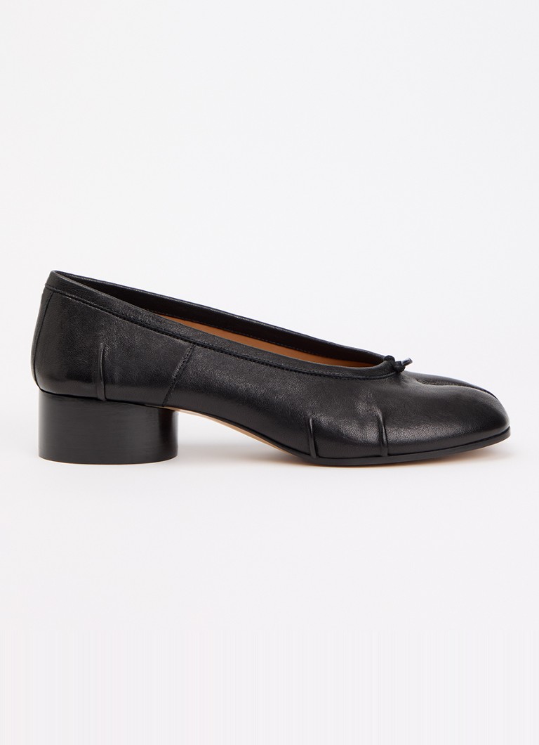 Maison Margiela Dames Tabi ballerina van leer in de kleur Zwart, maat: 38