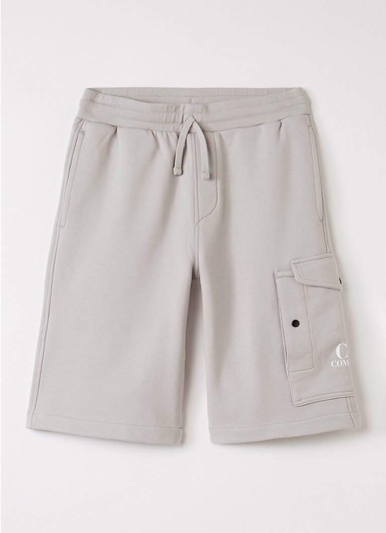 C.P. Company Jongens Loose fit korte joggingbroek met klepzak in de kleur Grijs, maat: 164