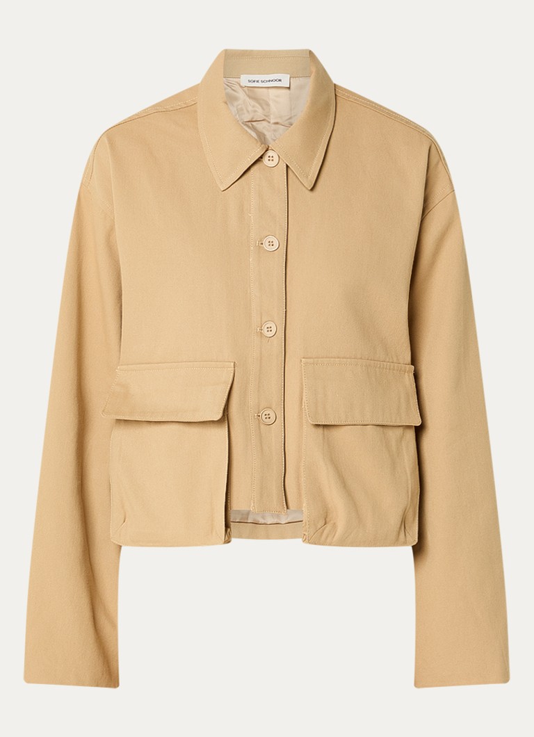 Sofie Schnoor Dames Larksw cropped jack met klepzakken in de kleur Camel