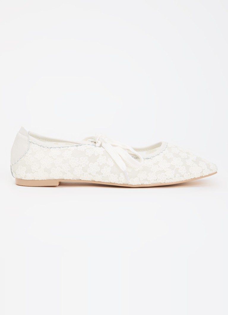Sofie Schnoor Dames Ballerina met leren details in de kleur Gebroken wit