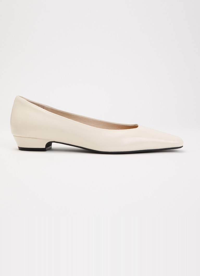 Sofie Schnoor Dames Mille pump van leer in de kleur Gebroken wit