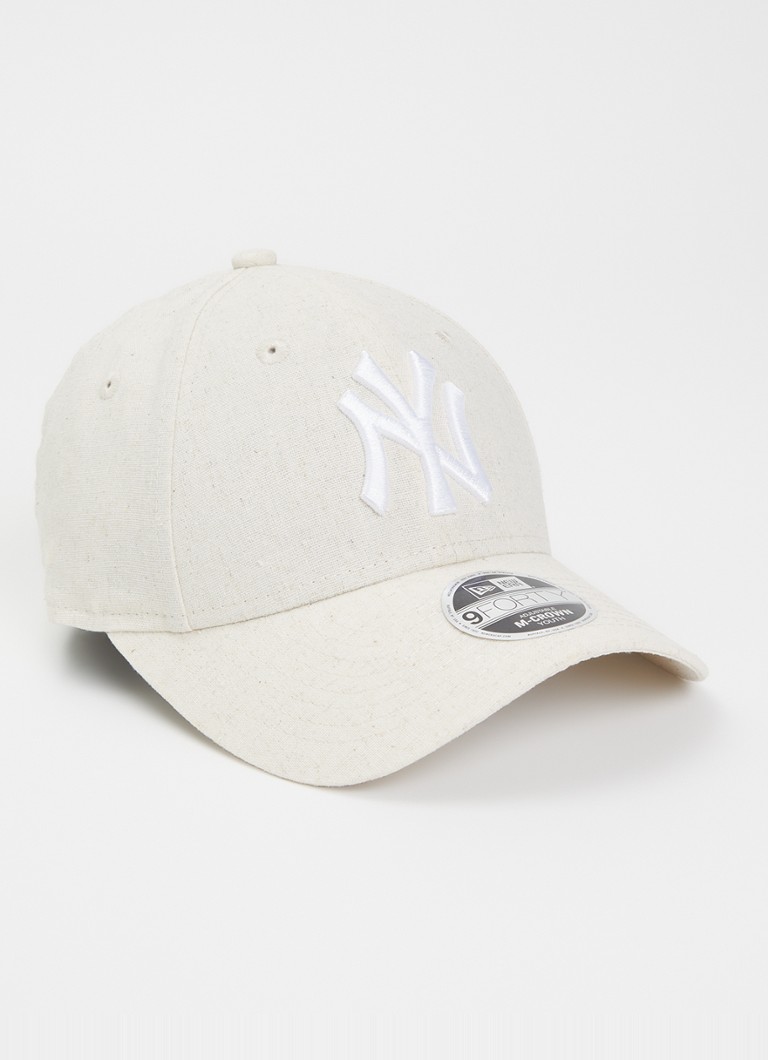 New Era Meisjes Pet met logoborduring in de kleur Gebroken wit, maat: CHLD