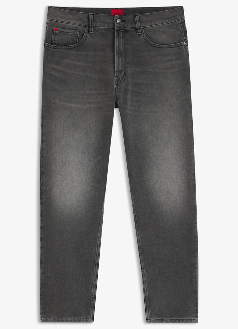 HUGO Heren Tapered fit jeans met gekleurde wassing in de kleur Middengrijs