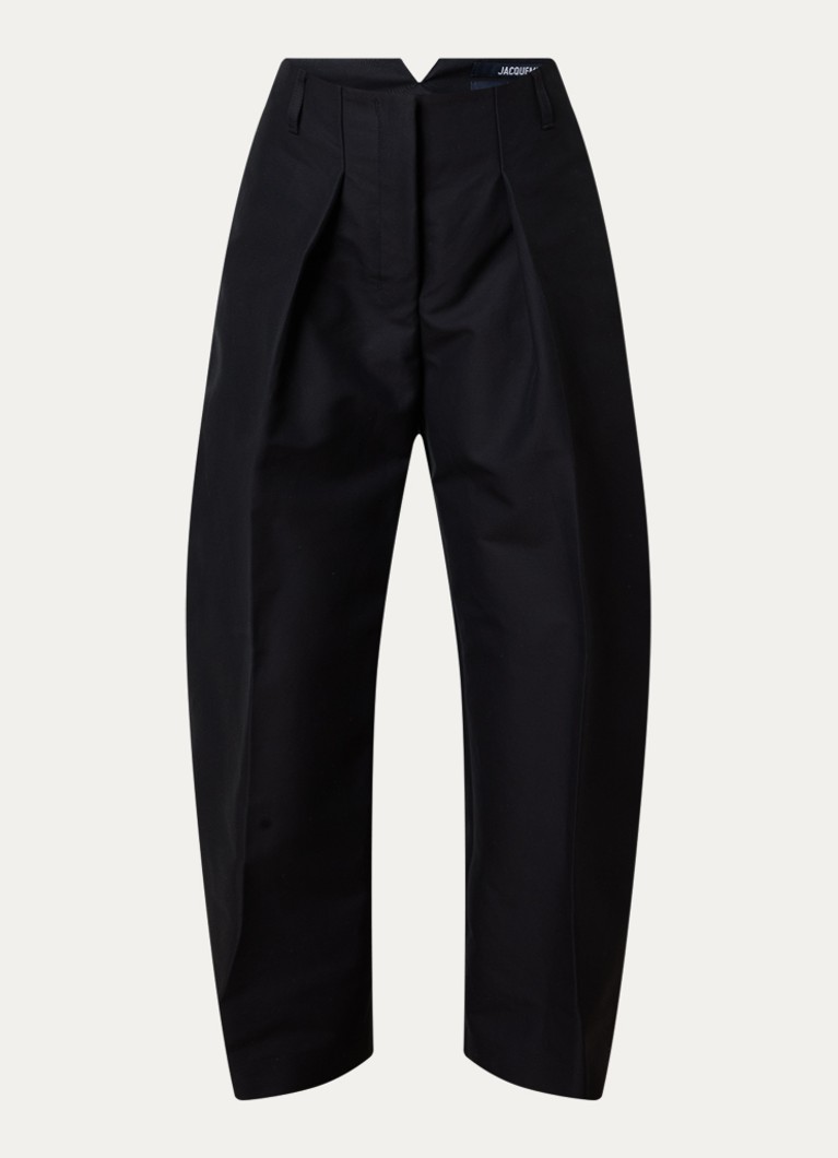 Jacquemus Dames Le Ovalo mid waist balloon fit pantalon met steekzakken in de kleur Zwart, maat: 36