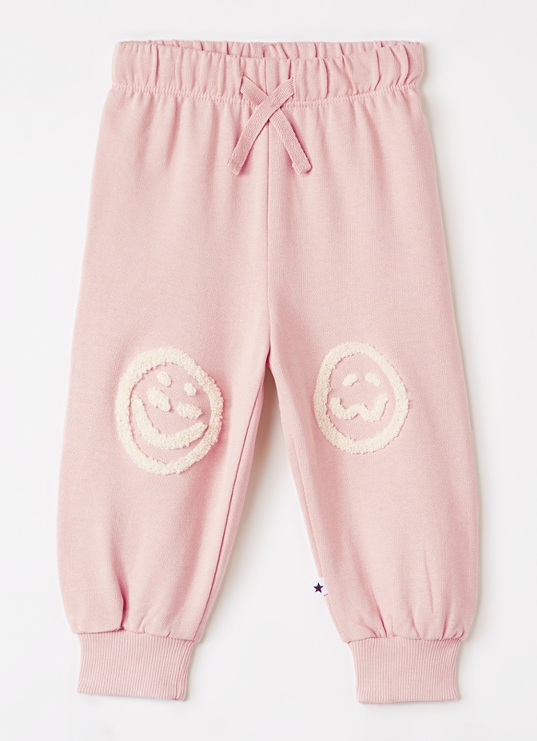 Molo Jongens Simeon tapered fit joggingbroek met borduring in de kleur Zalmroze, maat: 2Y=92