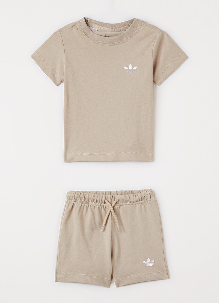 Adidas Jongens Set van T-shirt met korte broek 2-delig in de kleur Beige, maat: 74