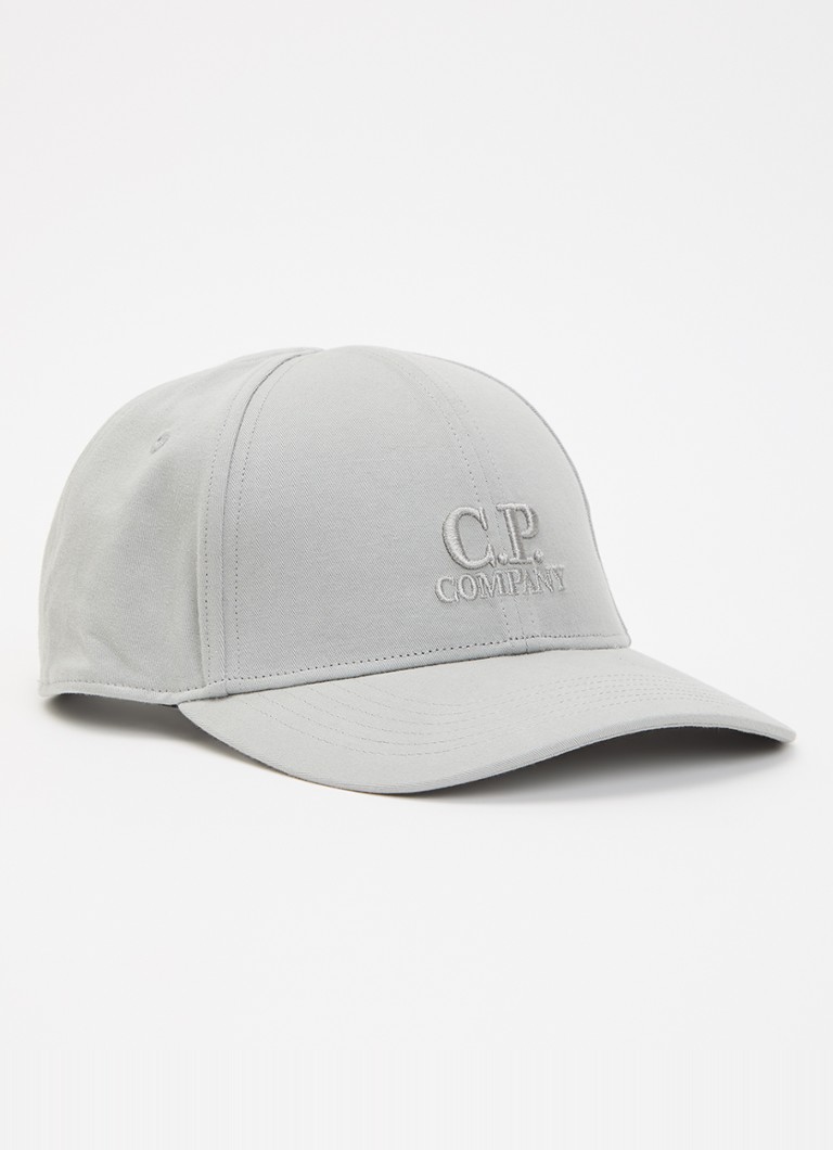 C.P. Company Heren Gabardine pet met logoborduring in de kleur Grijs, maat: OS