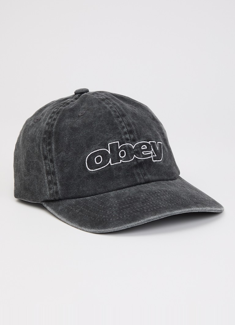 Obey Heren Pigment Outline Delta pet met logoborduring in de kleur Zwart, maat: One Size