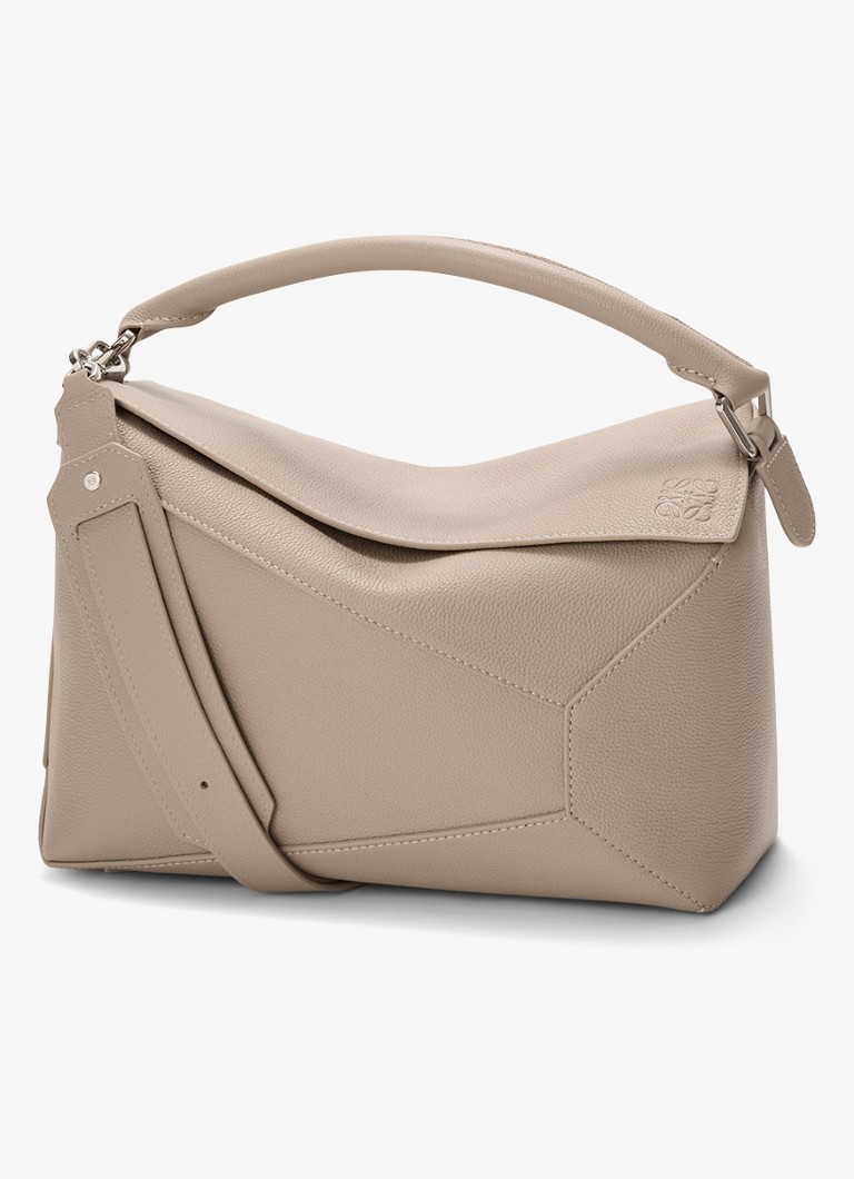 LOEWE Dames Puzzle Edge Medium handtas van kalfsleer in de kleur Zand