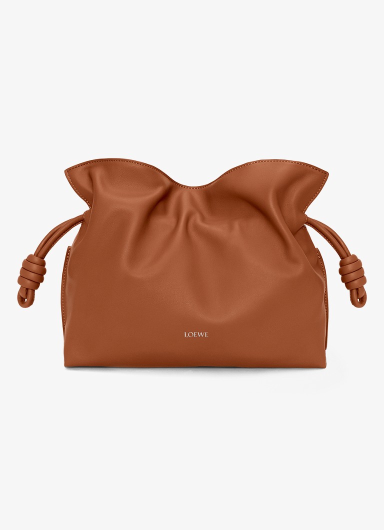 LOEWE Dames Flamenco Medium clutch van kalfsleer in de kleur Bruin