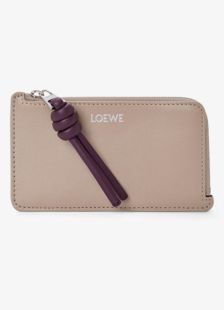 LOEWE Dames Knot pasjeshouder van kalfsleer in de kleur Zand