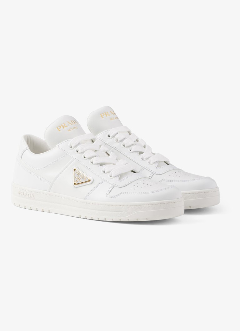 Prada Dames Downtown sneaker van leer met logo in de kleur Wit