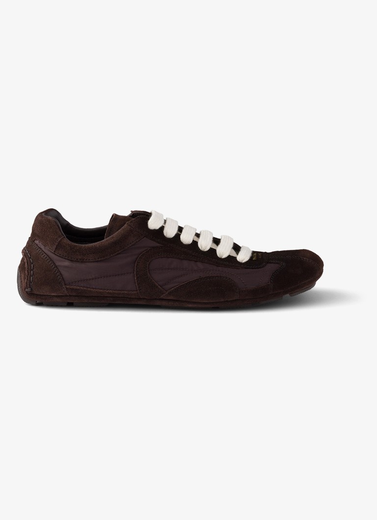 Prada Dames Montecarlo Re-Edition 2005 Re-Nylon sneaker met kalfssuède details in de kleur Donkerbruin