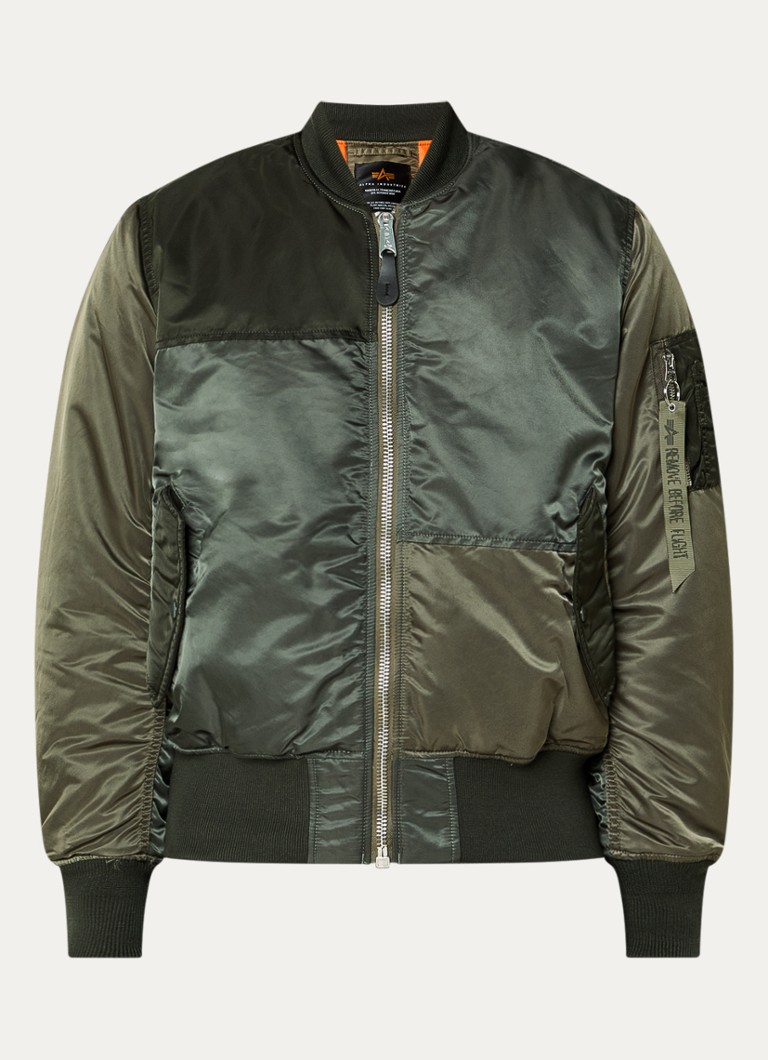 Alpha Industries Heren MA-1 gewatteerd bomberjack met steekzakken in de kleur Donkergroen, maat: S