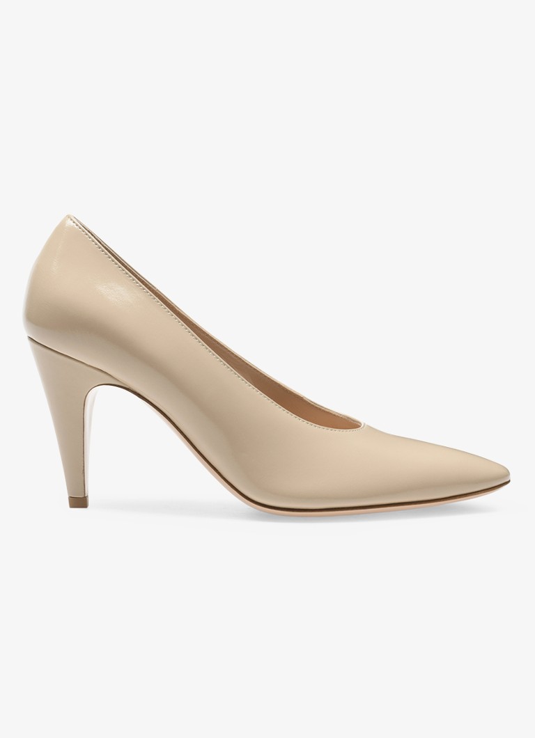 Gianvito Rossi Dames Amelia pump van leer met lakfinish in de kleur Beige