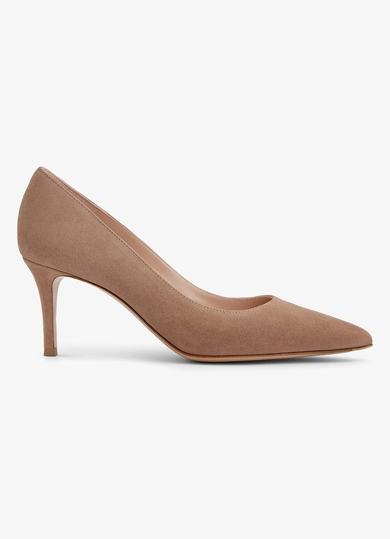 Gianvito Rossi Dames Gianvito 70 pump van suède in de kleur Beige