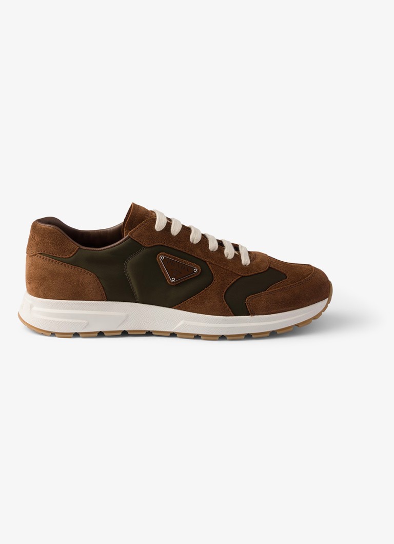Prada Heren Re-Nylon sneaker met suède details in de kleur Bruin