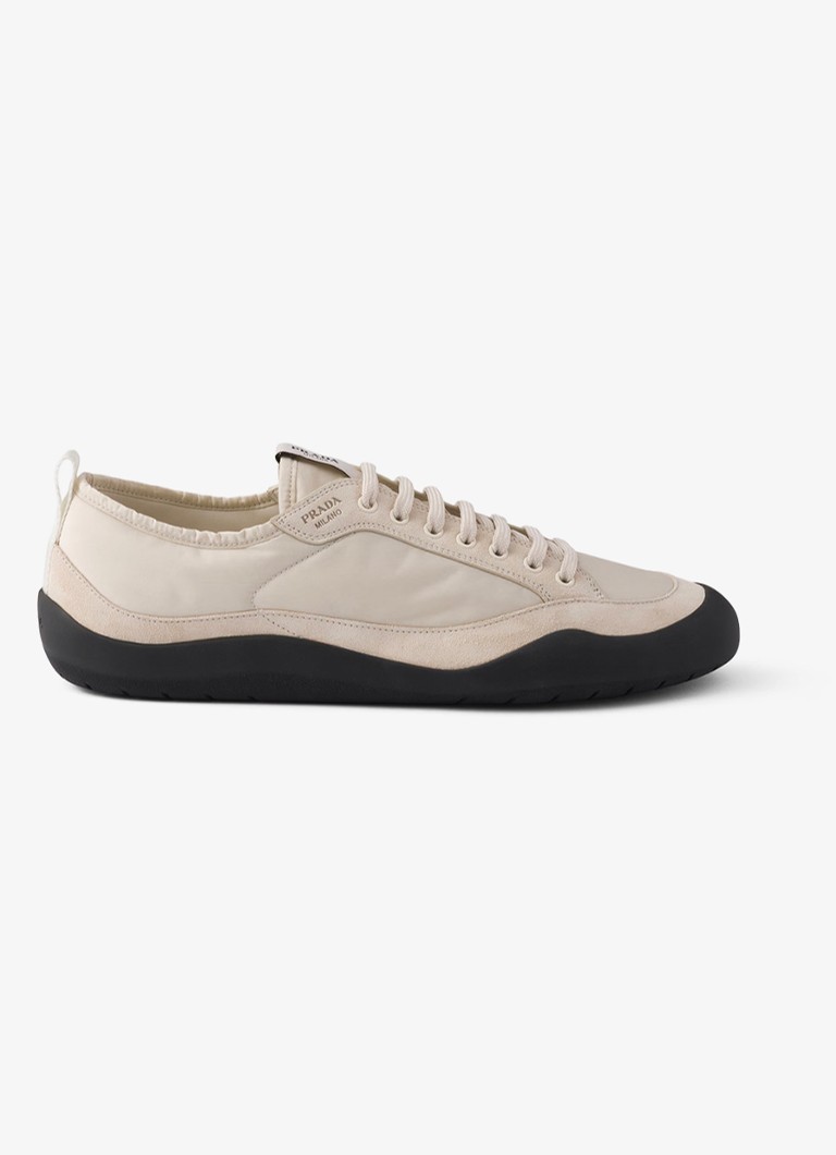 Prada Heren Speedrock Re-Nylon sneaker met suède details in de kleur Beige