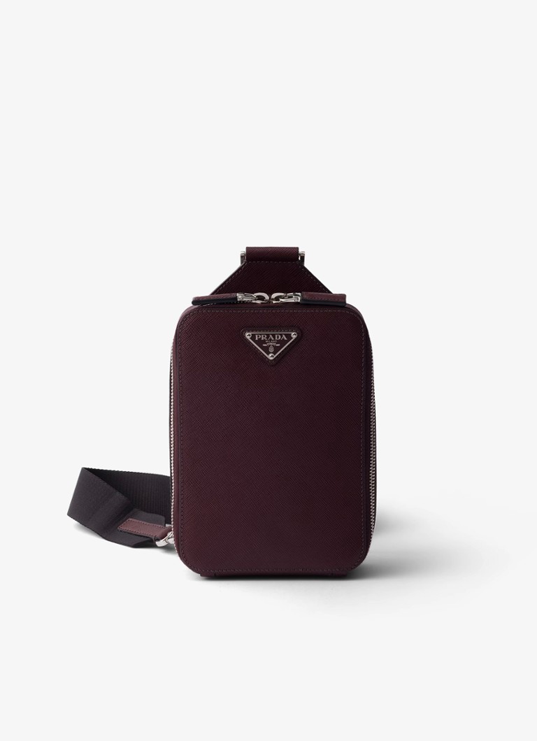 Prada Heren Brique schoudertas van kalfsleer in de kleur Bordeauxrood