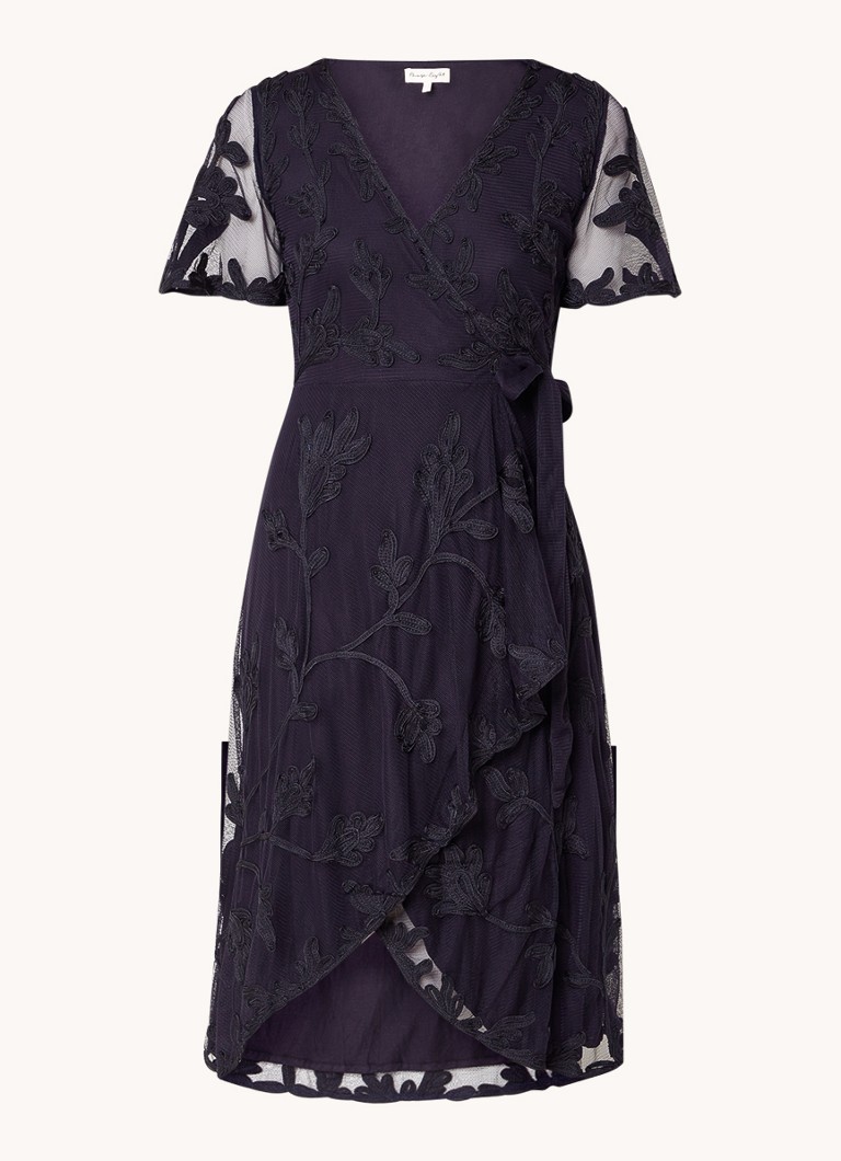 Phase Eight Dames Clara midi wikkeljurk met bloemborduring in de kleur Donkerblauw
