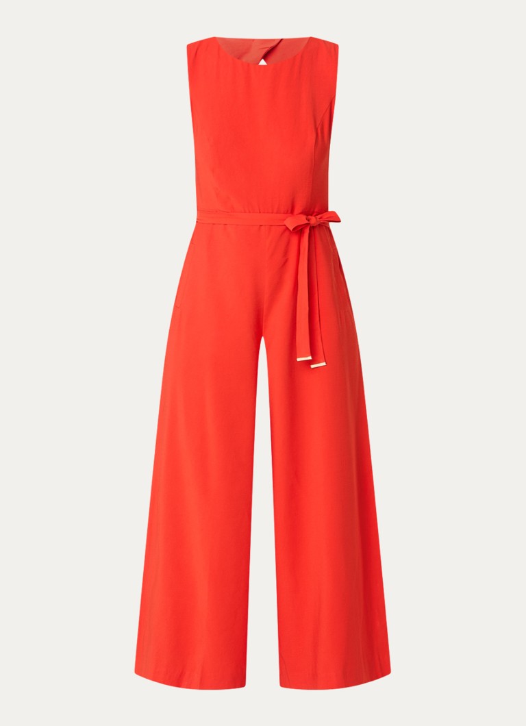 Phase Eight Dames Marta wide fit jumpsuit met strikceintuur in de kleur Rood