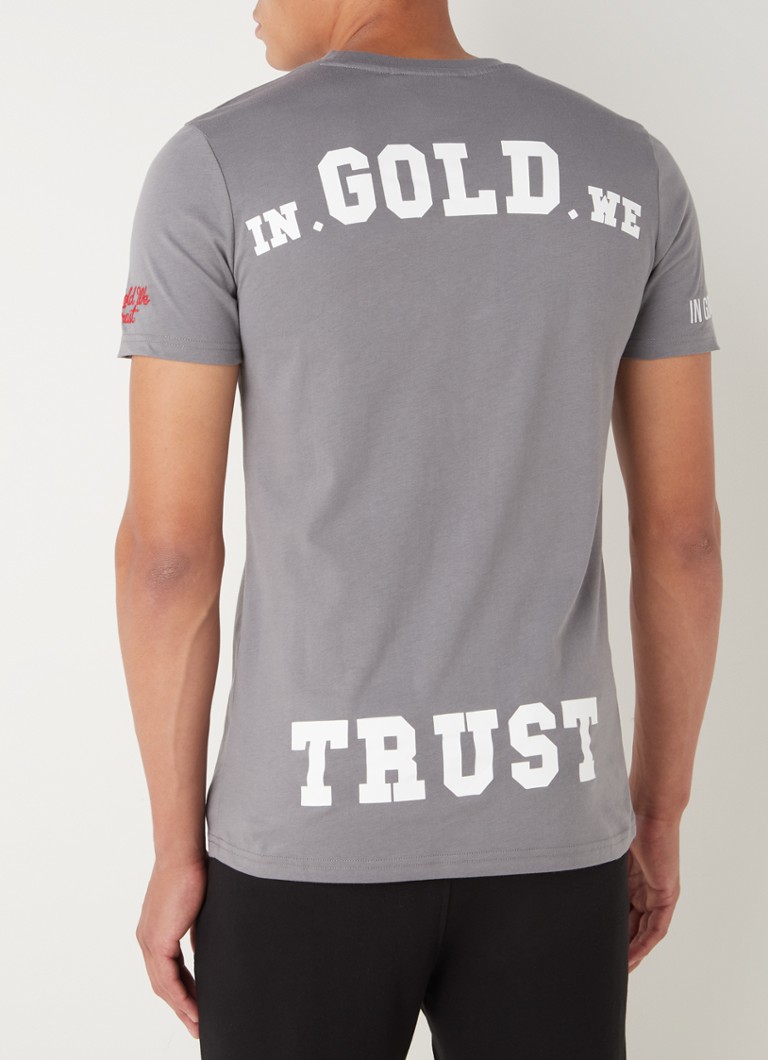 Matron Zachtmoedigheid Afdeling In Gold We Trust The Pusha T-shirt van biologisch katoen met front- en  backprint • Grijs • de Bijenkorf