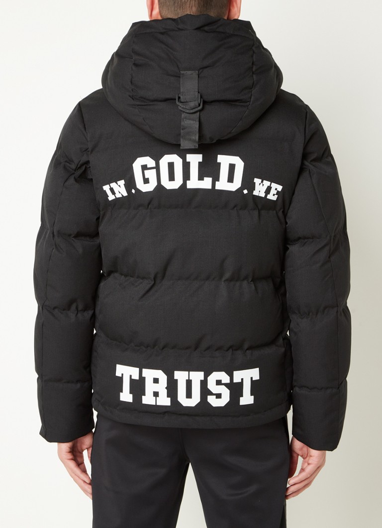 In Gold We Trust The Storm 2.0 puffer jack met backprint • Zwart • de Bijenkorf