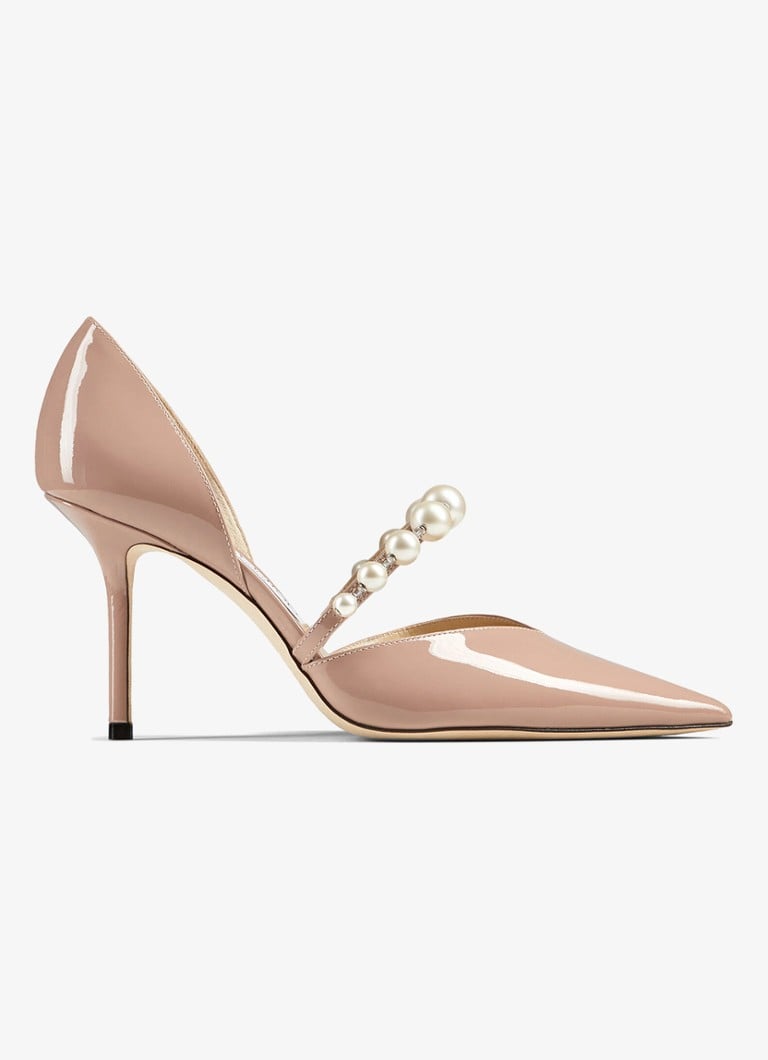 Jimmy Choo - Aurelie 85 pump van lakleer met imitatieparels - Donkerbeige