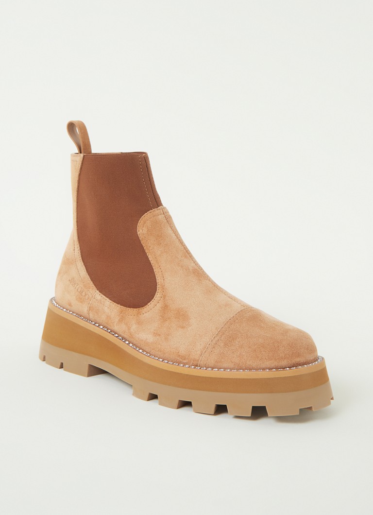 Klokje Mislukking vijver Jimmy Choo Clayton chelsea boot van suède • Camel • de Bijenkorf