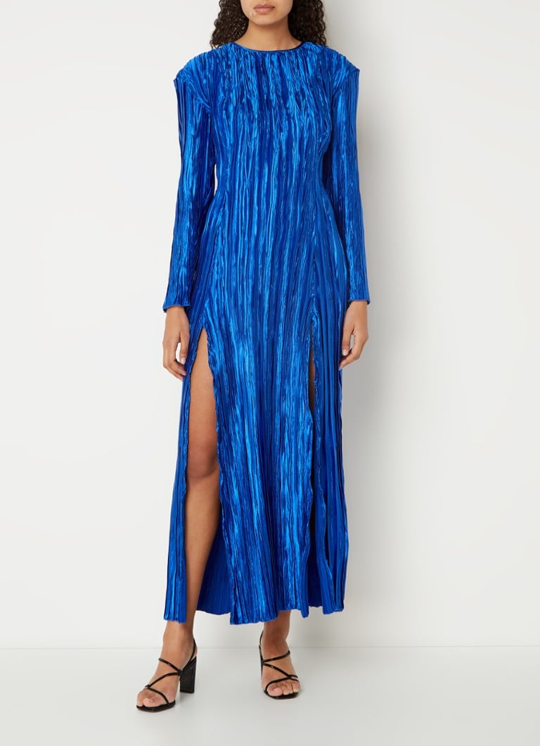 Laagam - Dakota maxi jurk van satijn met plissé en rugdecolleté - Royalblauw