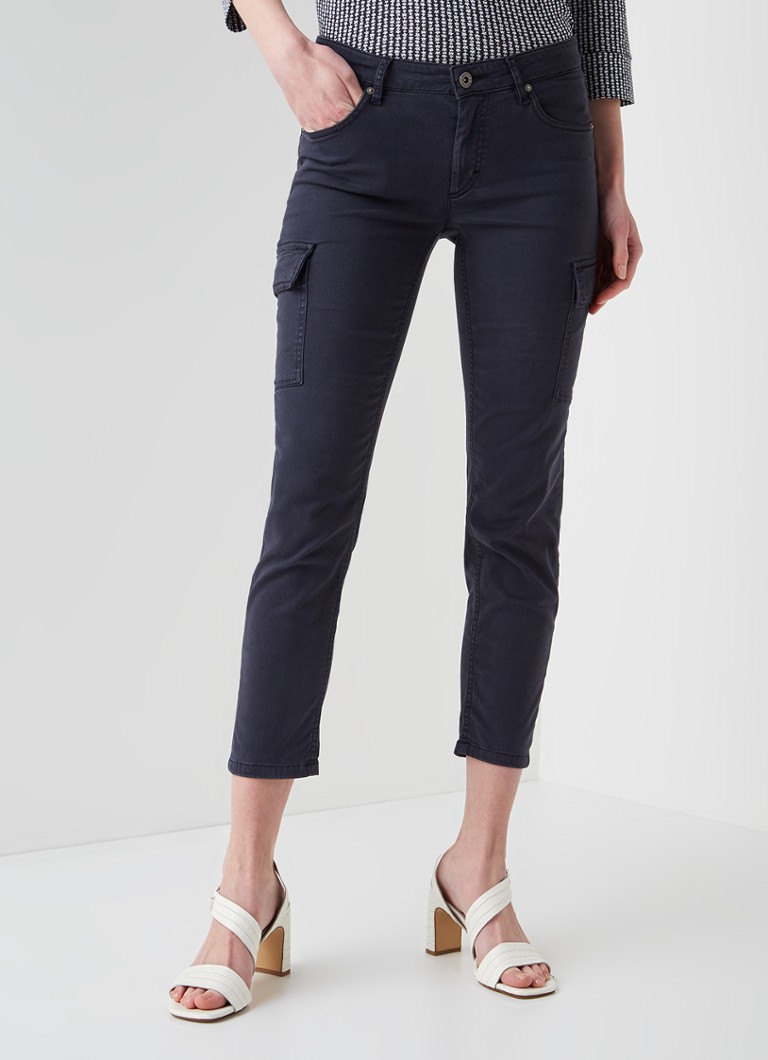 Conflict Socialisme ontspannen Marc O'Polo Lulea low waist slim fit cropped cargobroek • Donkerblauw • de Bijenkorf Conflict Socialisme ontspannen Marc O'Polo Lulea low waist slim fit cropped cargobroek • Donkerblauw • de Bijenkorf
