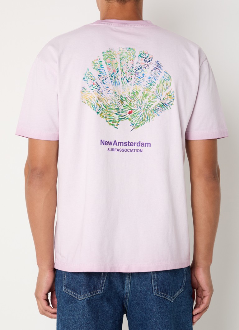 New Amsterdam Surf Association - Tall Grass T-shirt met logo- en backprint - Lichtpaars