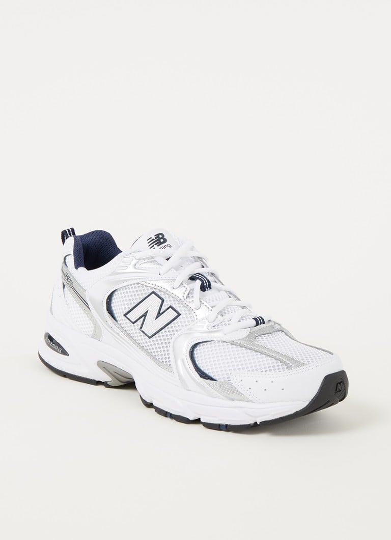 ik lees een boek Verslijten Scully New Balance 530 sneaker met mesh details en metallic finish - MR530SG •  Zilver • de Bijenkorf