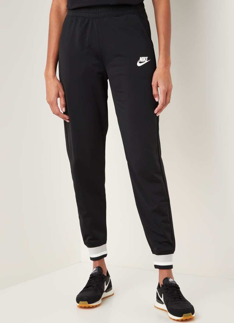 Nike High waist tapered fit cropped joggingbroek met rib detail â¢ Zwart â¢ de Bijenkorf