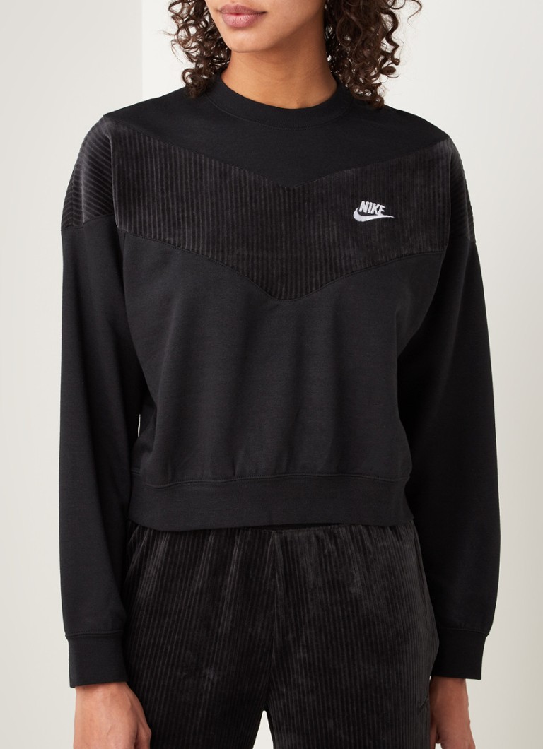 iconic nike sweater
