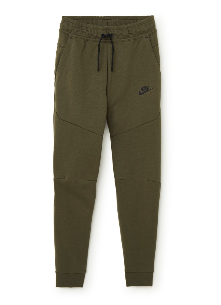 nike joggers standard fit